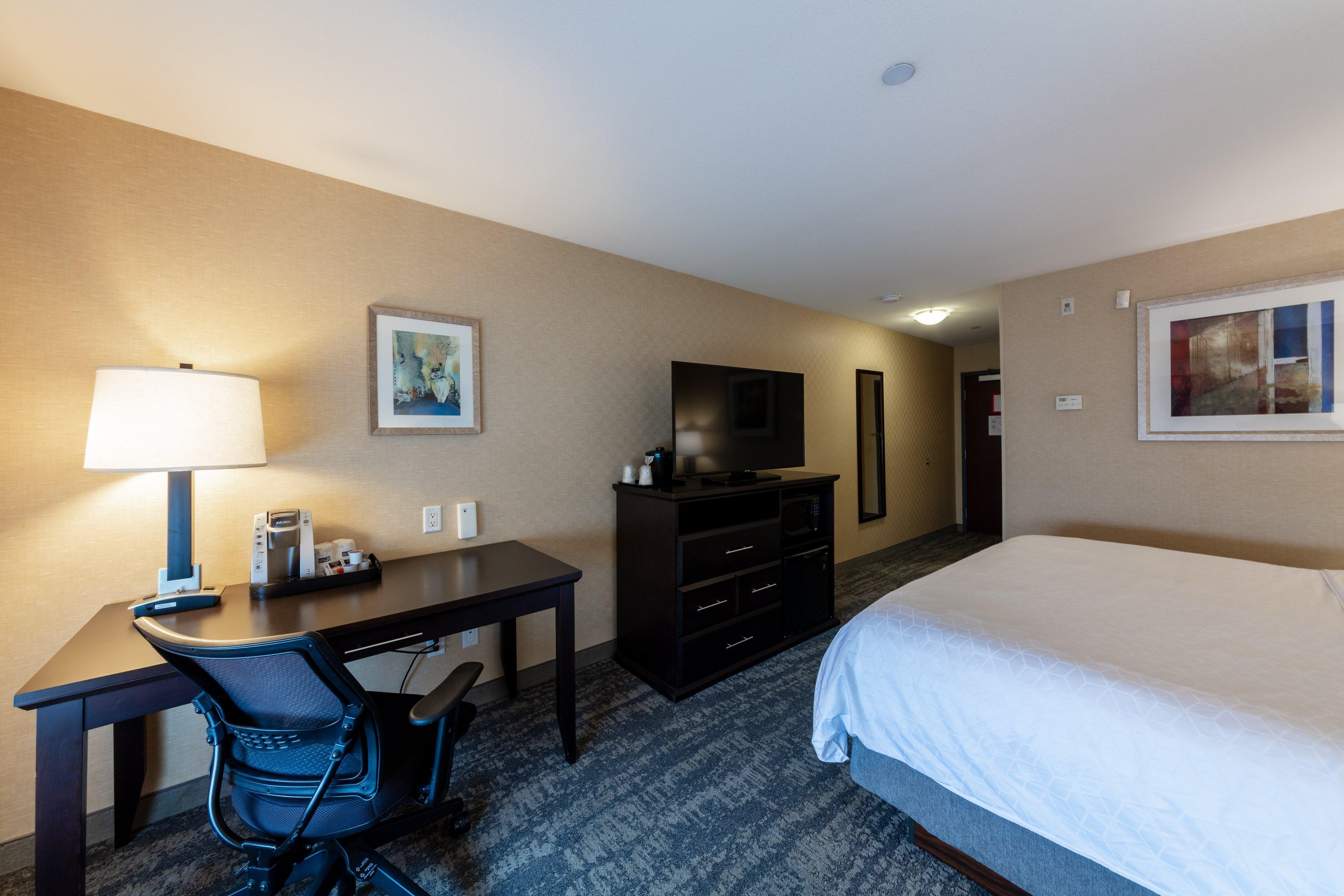 Holiday Inn Express & Suites Riverport Richmond By Ihg Bagian luar foto