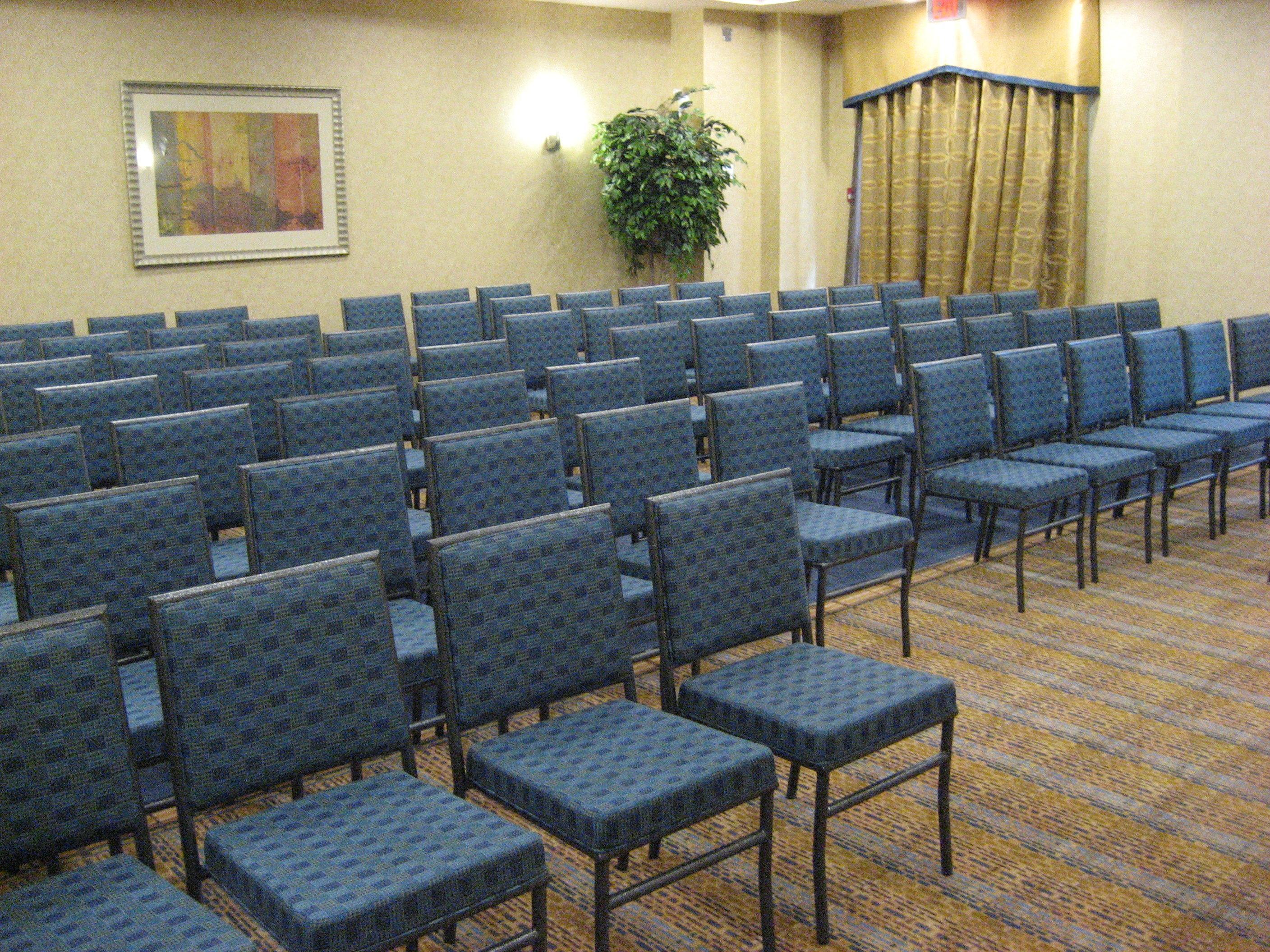 Holiday Inn Express & Suites Riverport Richmond By Ihg Bagian luar foto