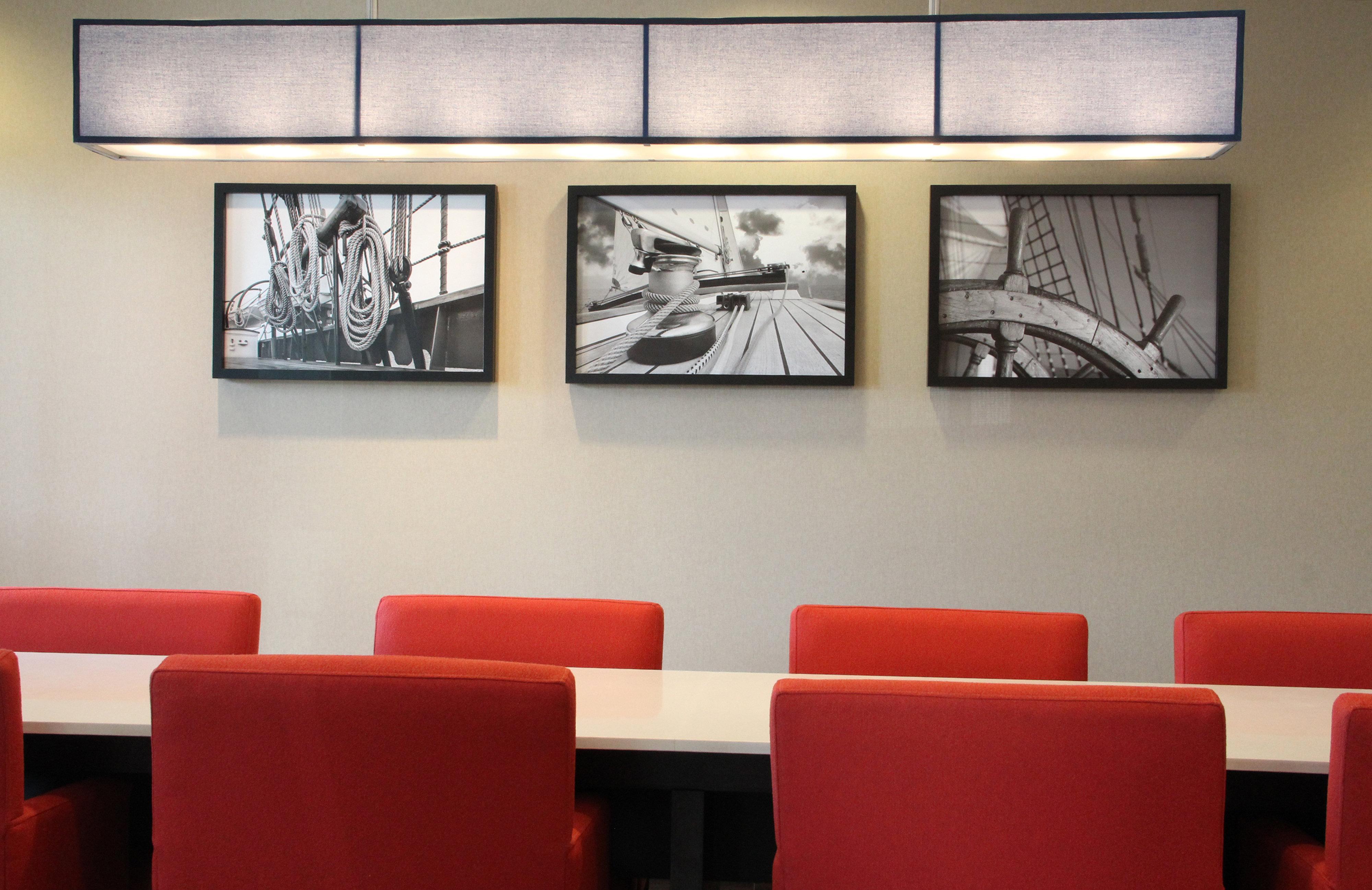 Holiday Inn Express & Suites Riverport Richmond By Ihg Bagian luar foto
