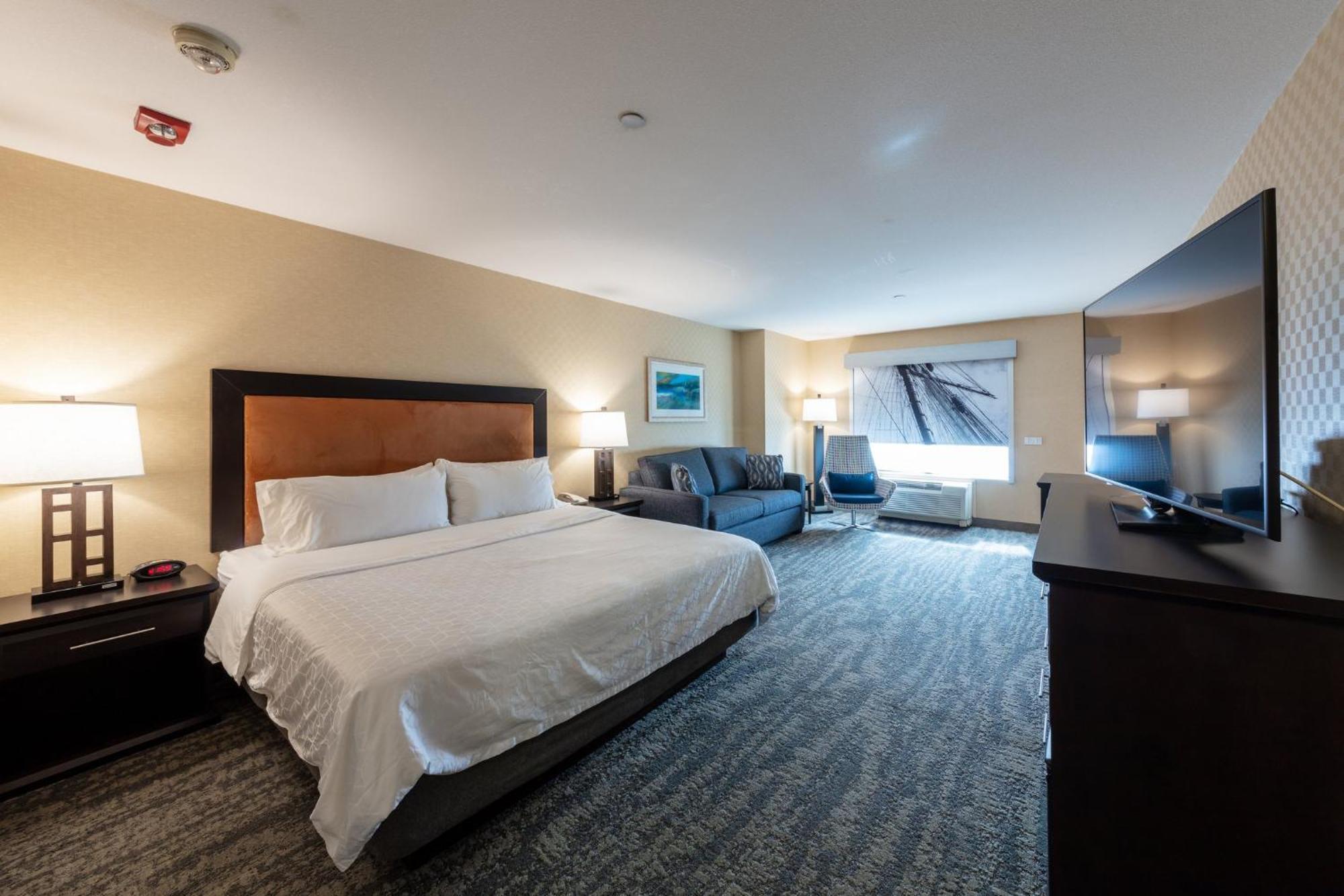 Holiday Inn Express & Suites Riverport Richmond By Ihg Bagian luar foto