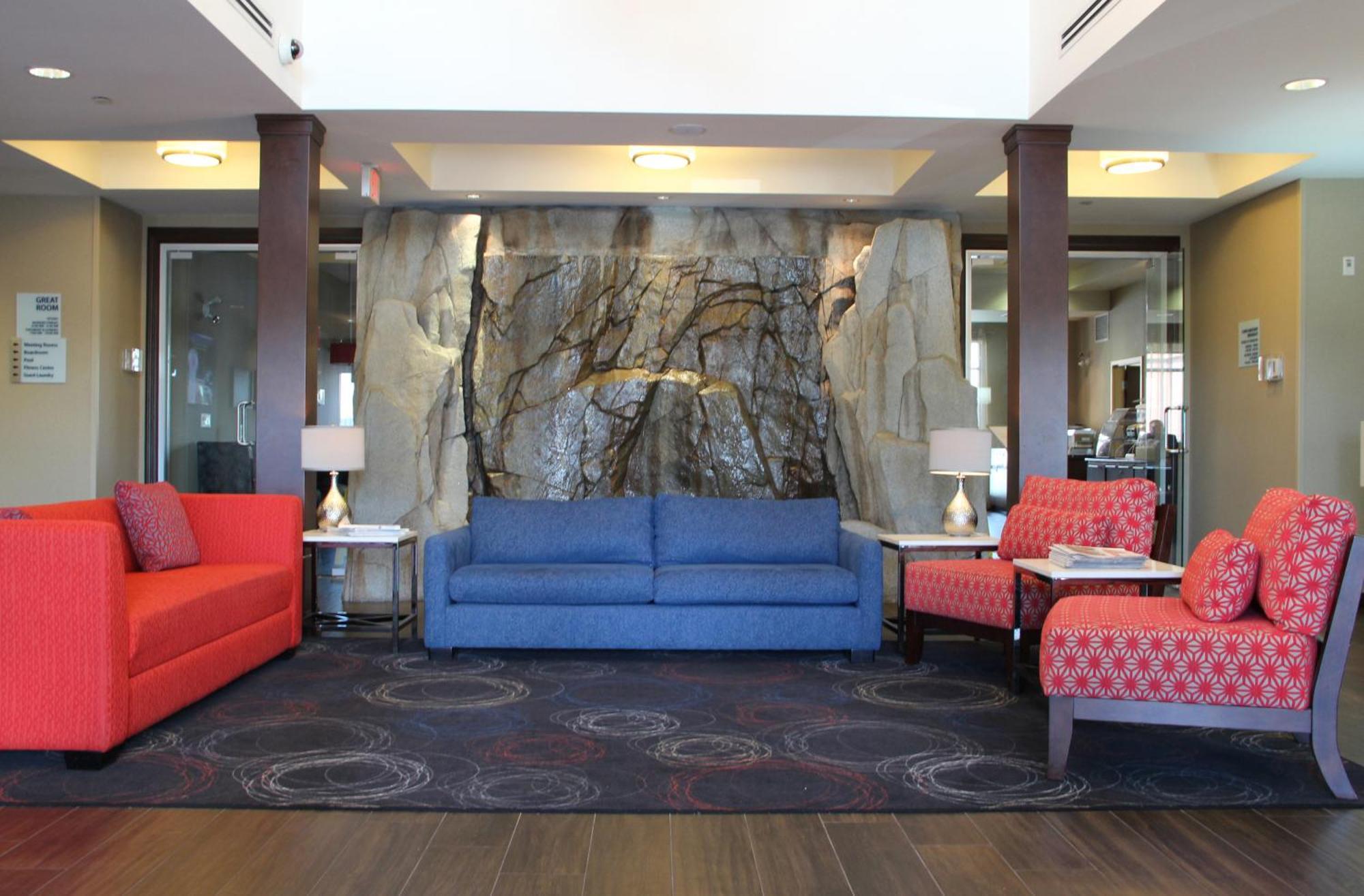Holiday Inn Express & Suites Riverport Richmond By Ihg Bagian luar foto
